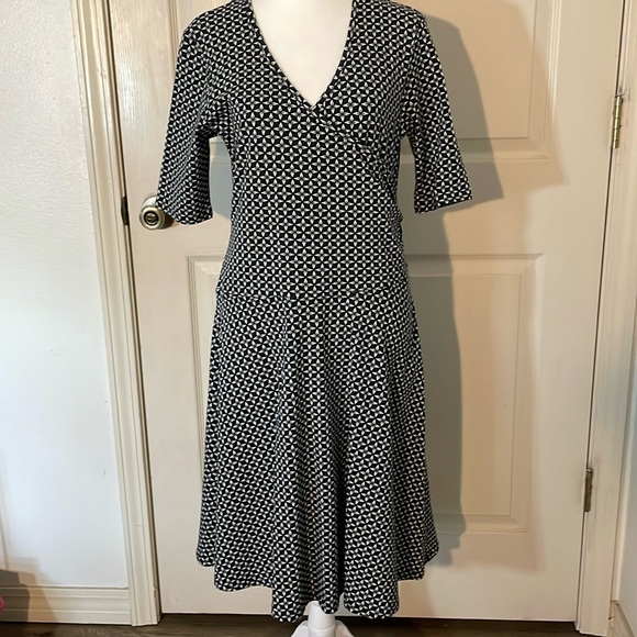 IZOD Black & White Cotton Blend Dress Size M - Picture 2 of 8